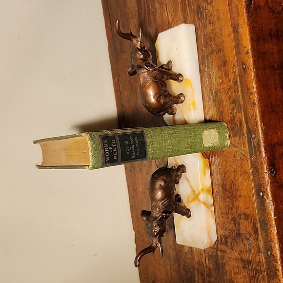 Bronze Elephant Bookends on Marble base - Picture 12 of 16